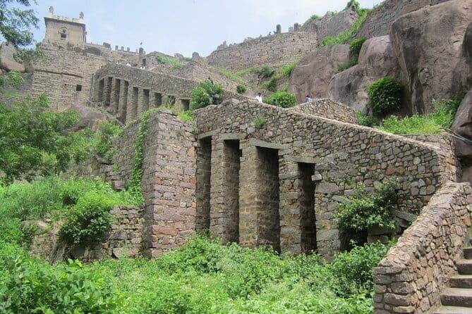 Hyderabad: A Private Full-Day Guided City Tour with Ethnic Lunch - Golconda Fort: why you end here (and what to watch for)