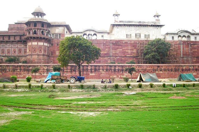 Hyderabad to Taj Mahal and Agra Fort Same Day Tour with Flights - Should you book this Hyderabad to Taj Mahal and Agra Fort same-day tour with flights?