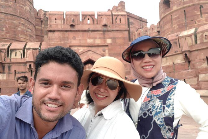 Incredible Rajasthan Tour: Delhi -Agra -Jaipur- Jaisalmer-Udaipur - Udaipur Day: City Palace Views, Fateh Sagar Lake, Sahelion Ki Bari, and Jagdish Temple