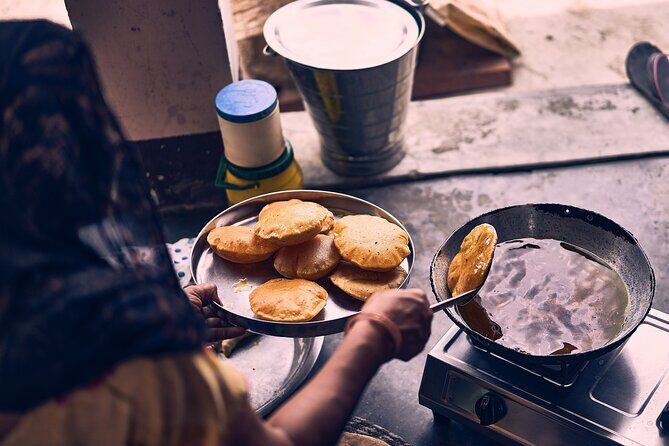 Indian Traditional Hands On Cooking Classes with local Family - Price and Logistics: What You Pay For (and What You Don’t)