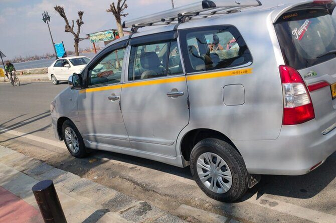 Innova To and Fro Pvt. Airport Transfer from Srinagar / Dal Lake - Where This Transfer Fits: Airport to Srinagar or Dal Lake
