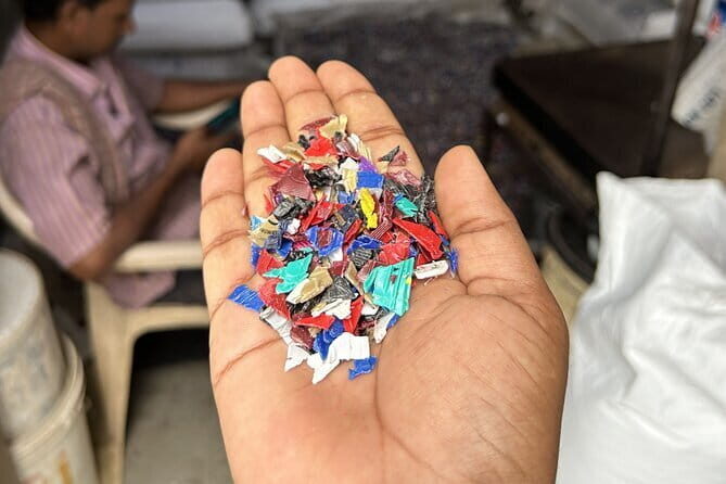 Inside Dharavi: A Unique Slum Tour with an Local Guide - Schools and Community Centers: More Than a Tour of Streets