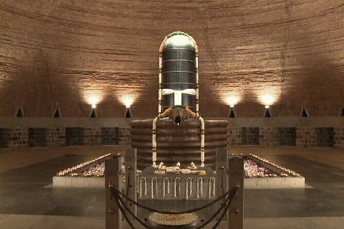 Isha Yoga Centre - Coimbatore - Isha Yoga Center: what kind of place is it, really?