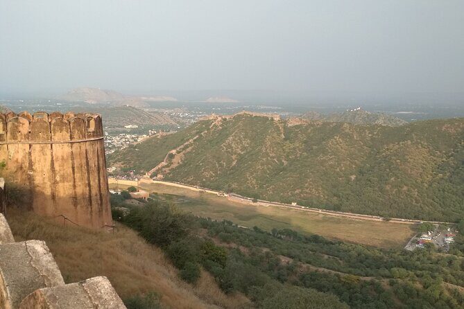 Jaipur 02 Days Private Tour with Vehicle+Professional Chauffeur - Should You Book This Jaipur 2-Day Private Tour?