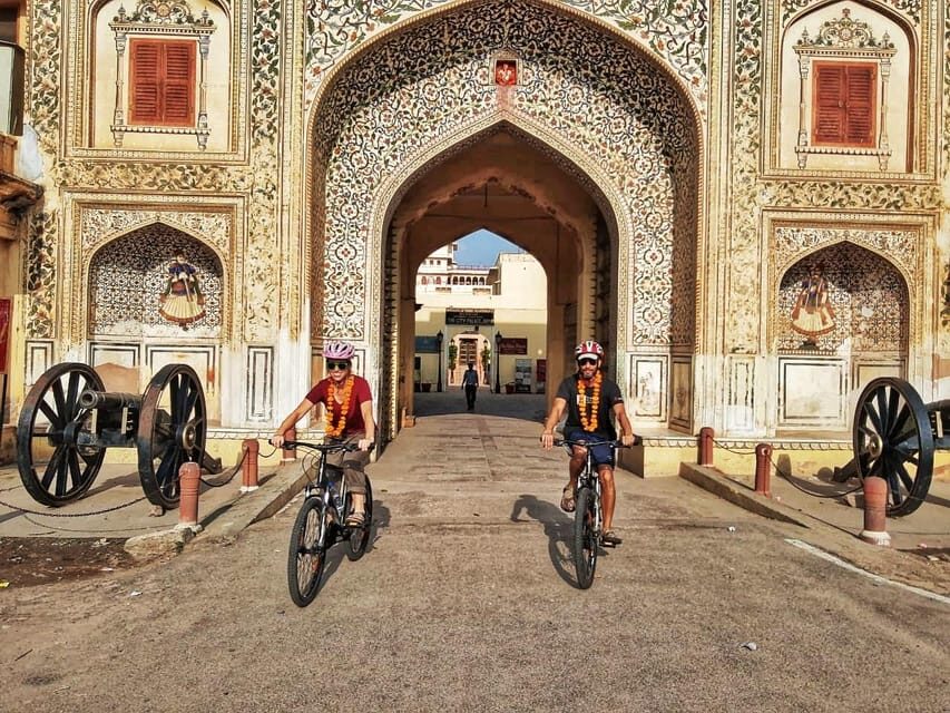 Jaipur: 3-Hour Morning Bike Tour of Jaipur Old City - From Le Tour De India to the Walled City: Getting Oriented Fast