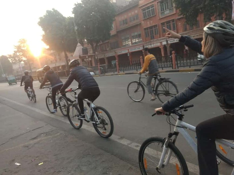 Jaipur: 3-Hour Morning Bike Tour of Jaipur Old City - Albert Hall Area: Morning Lifestyle in a Peaceful Pause