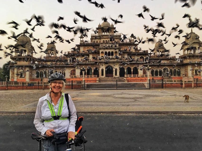 Jaipur: 3-Hour Morning Bike Tour of Jaipur Old City - Hawa Mahal in Morning Light: One Photo Stop That Actually Makes Sense
