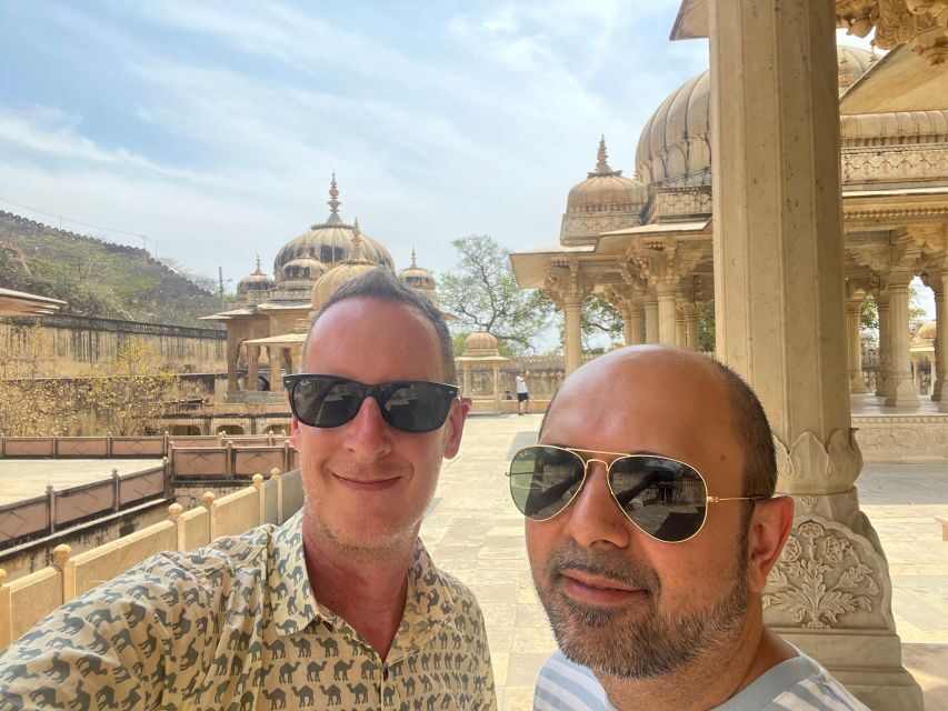 Jaipur: Amber Fort, Jal Mahal and Hawa Mahal Private Tour - Hawa Mahal: seeing the Palace of Winds beyond the postcard