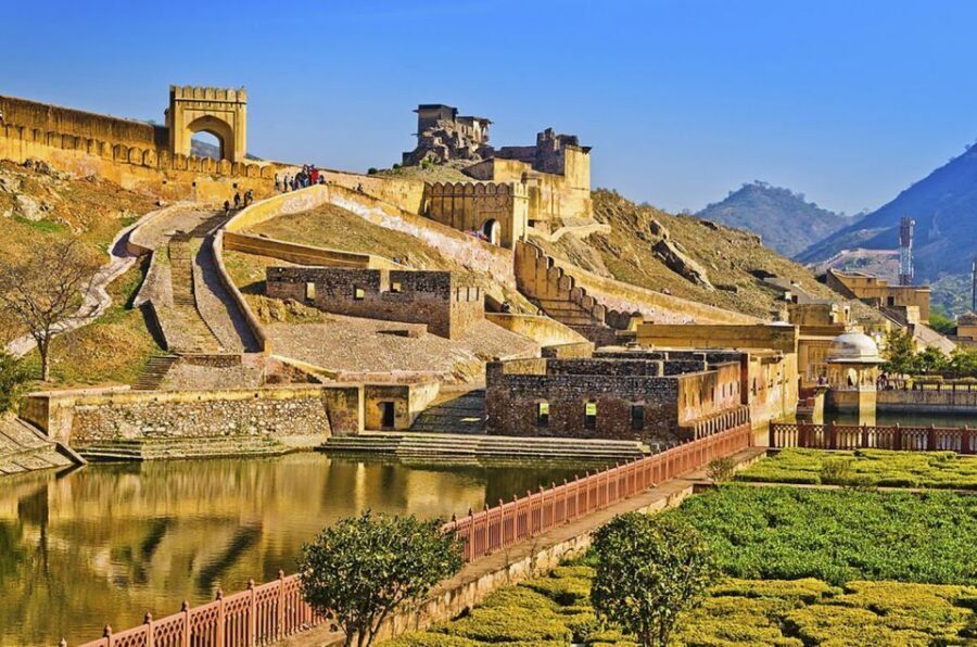 Jaipur: Amber Fort, Jal Mahal and Hawa Mahal Private Tour - Who this Jaipur private tour suits best (and who should skip it)
