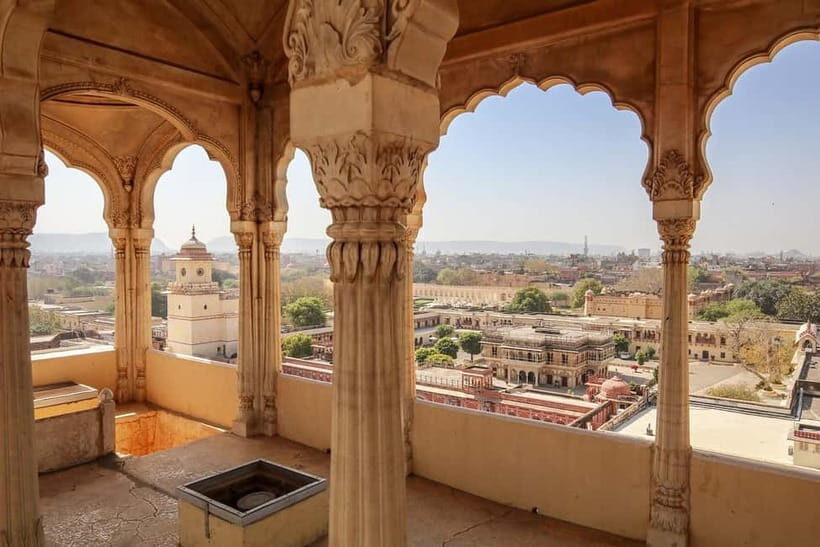 Jaipur: Amber Fort, Stepwell & Jal Mahal with Pickup - Who this tour suits best (and who should skip it)