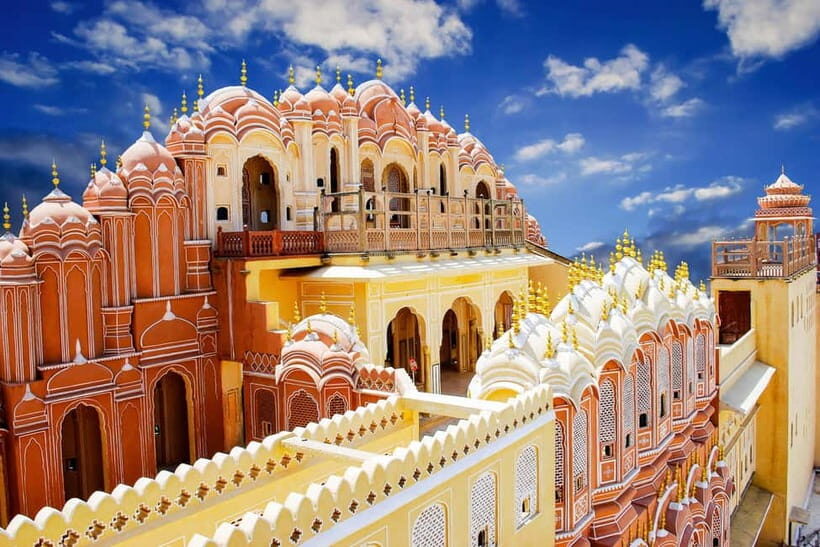 Jaipur: Amber Fort, Stepwell & Jal Mahal with Pickup - Private AC pickup and drop-off: the real luxury in Jaipur