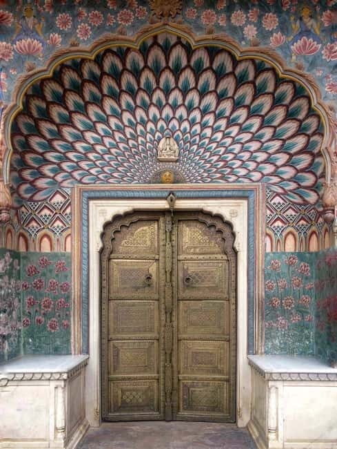 Jaipur: City Palace Museum - Direct Official Ticket - Mubarak Mahal (1902): guest-house origins and the textile collection