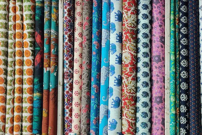 Jaipur City Shoping Tour With Pink City - Channi Carpets & Textiles for Handmade Silk and Wool