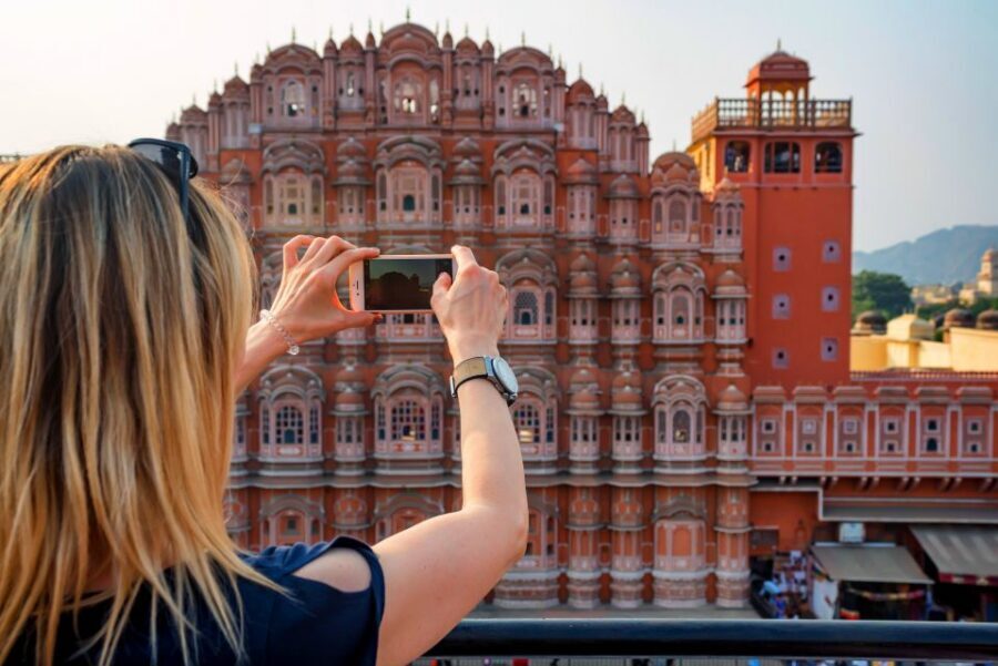 Jaipur City Tour: City Palace, Jantar, Hawa & Jal Mahal - Jal Mahal: the calm photo break at the Water Palace