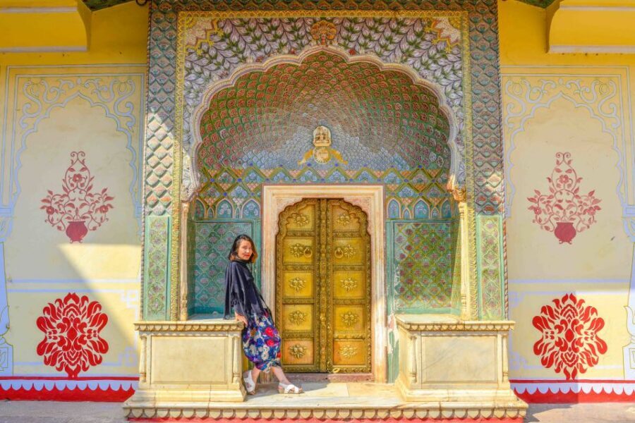 Jaipur City Tour: City Palace, Jantar, Hawa & Jal Mahal - Jantar Mantar: old instruments that still feel precise