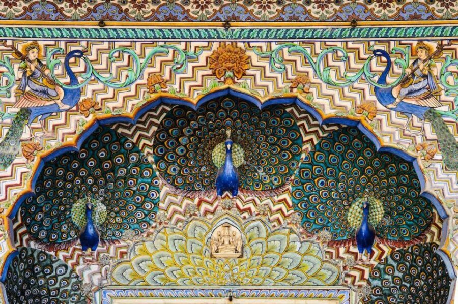 Jaipur City Tour Elephant Ride with Guide - City Palace: Mughal meets Rajput court life, with museum time