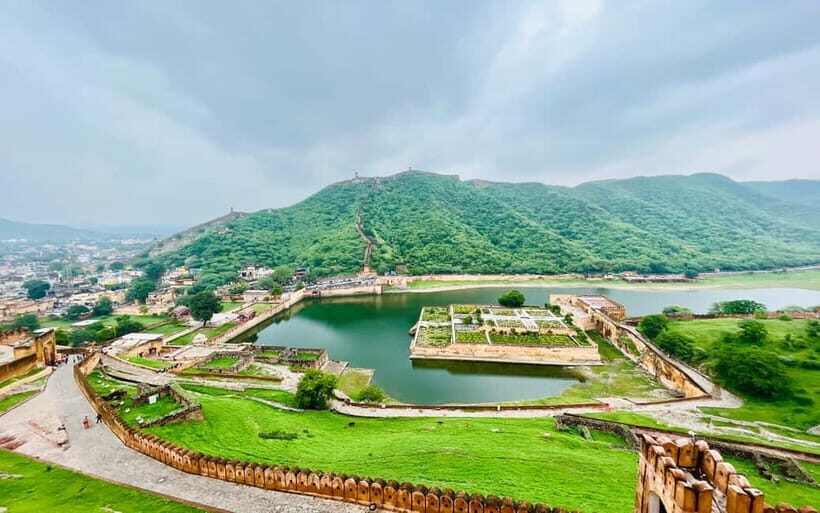 Jaipur: City Tour Full-Day Sightseeing with Guide - Amber Fort with guided time: rooms, details, and views you can actually enjoy