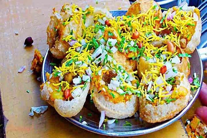 Jaipur Evening Food & market Tour: Savor the Test of the Jaipur - Getting picked up, then moving with a rickshaw-style plan