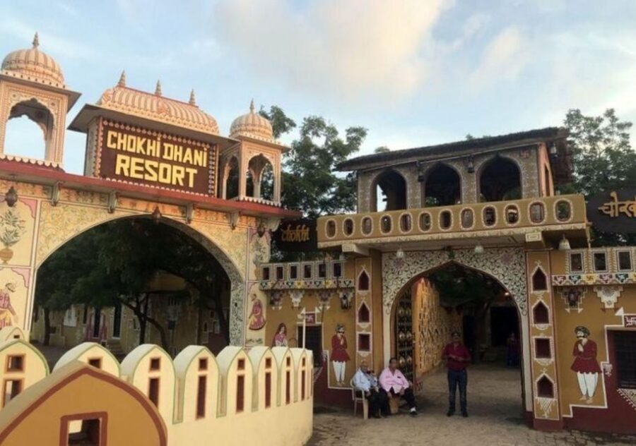 Jaipur Evening Tour Chokhi Dhani village culture with dinner - Who this tour suits best (and who should skip it)