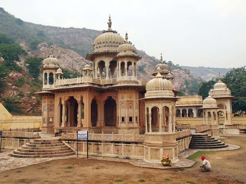 Jaipur: Explore Amber, Jaigarh & Nahargarh Fort with Sunset - Jal Mahal Photo Stop: Water Palace Views Without Needing Palace Access