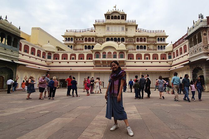 Jaipur Full Day - City Palace of Jaipur: courtyards, temple time, and the veg & flower market
