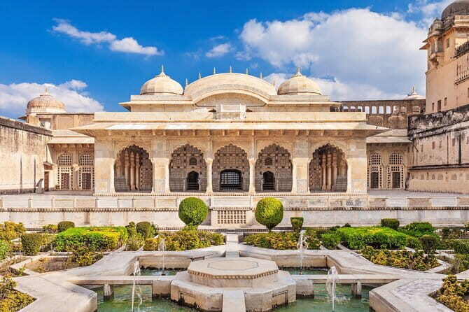 Jaipur Full Day Heritage of Pink City Tour By Tuk Tuk With Chai - City Palace: where Rajasthani and Mughal styles meet