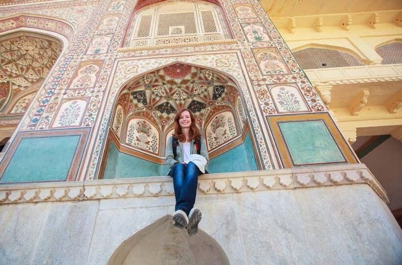 Jaipur: Full-Day Sightseeing Tour with Guide and Lunch - Amber Fort: hilltop views and Rajput–Mughal mix
