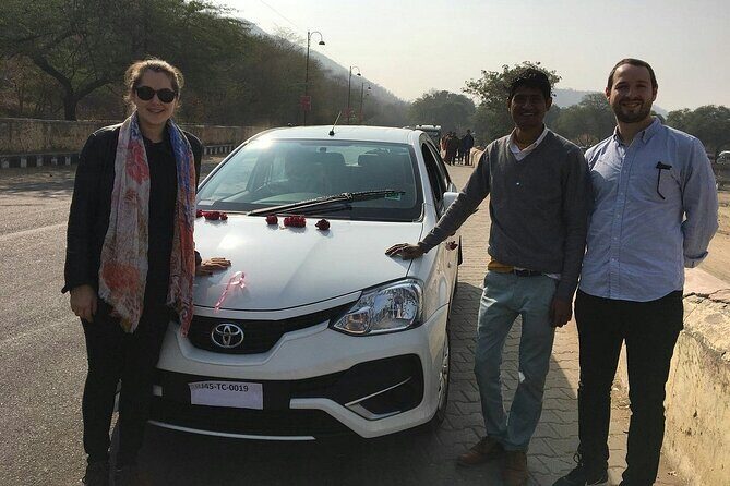 Jaipur Full-Day Tour by Car with Govt Guide - City Palace of Jaipur: Where Mughal and Rajput Architecture Meet