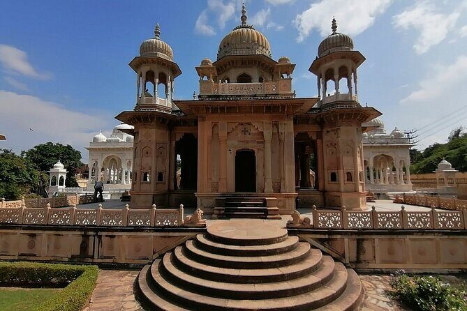 Jaipur Full-Day Tour by Car with Govt Guide - Royal Gaitor Tumbas: A Quiet Break From the Big-Crowd Stops