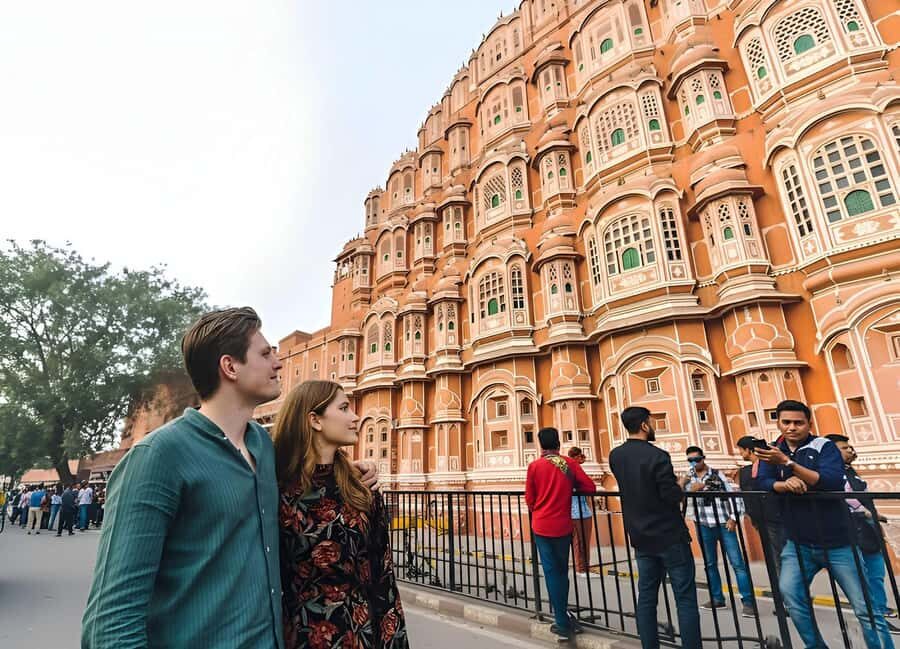 Jaipur: Half or Full Day Sightseeing Tour with Flower Market - Flower market at 8:00 AM: where the day starts