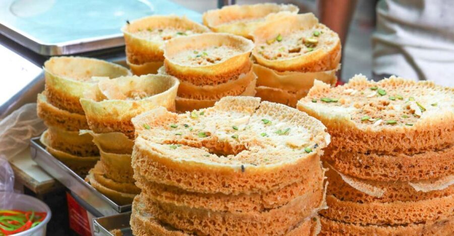 Jaipur: History Street Food Tour with Local Guide - Your Guide Matters: Storytelling in English and Hindi