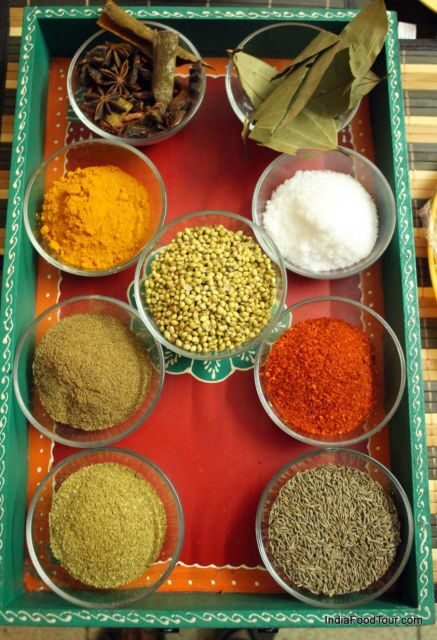 Jaipur: Home cooking class tour with lunch/dinner. - Dinner and dessert: the lesson ends with a real meal
