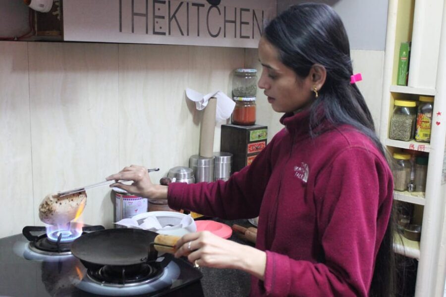 Jaipur: Interactive Cooking Class with a Local Family - Getting there in Jaipur: pickup helps, especially in the old city