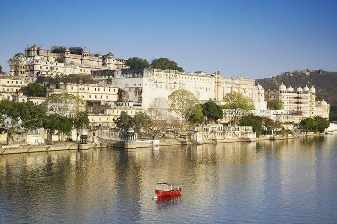Jaipur Jodhpur Udaipur in 06 Days - Day 5 in Udaipur: City Palace, Lake Pichola boat ride, and the lake-and-palace rhythm