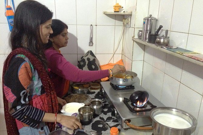Jaipur Market Tour & Vegetarian Rajasthani Home Cooking Class - The real appeal: cooking in a Jaipur home, not a demo kitchen