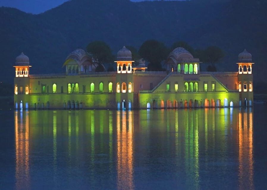 Jaipur: Night Tour of Amer & pink city by an open air jeep - Practical tips for a smooth night in the Pink City