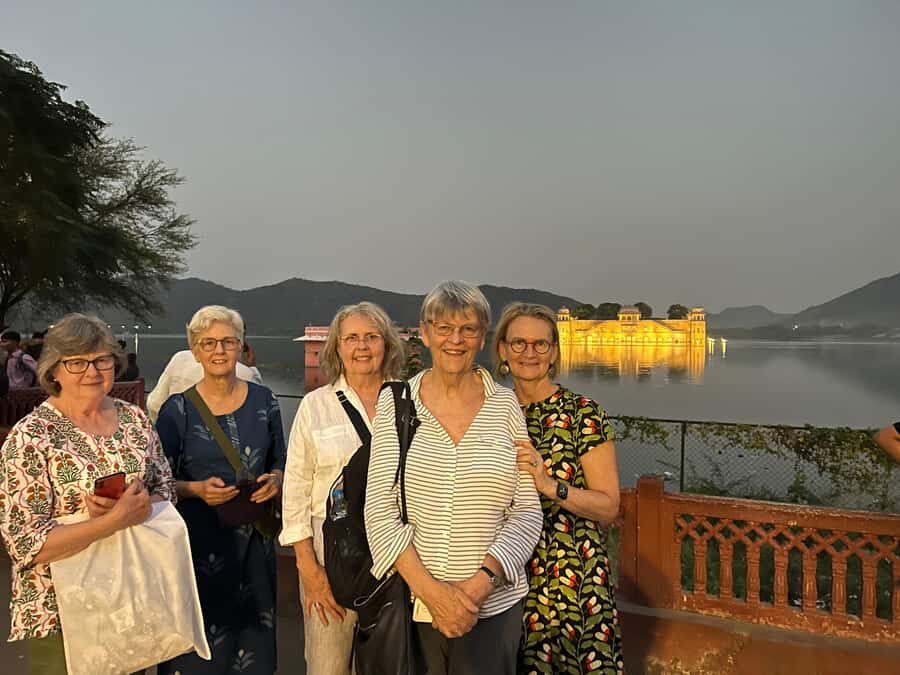 Jaipur: Night Tuk-Tuk Tour With Friendly Local Driver - Why Jaipur at night feels different in a tuk-tuk
