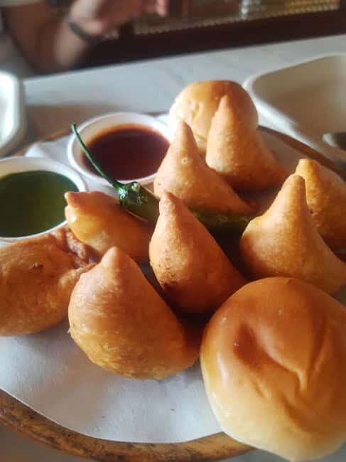 Jaipur : No Diet Club Amazing Street Food Tasting in Jaipur - From pyaz kachori to samosas: the savory warm-up that sets the tone