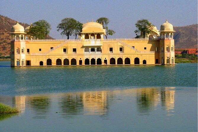 Jaipur Pink City Same Day Tour By Car From Delhi-All Inclusive - The guide makes or breaks the day