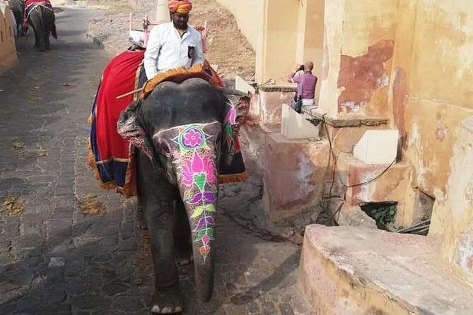 Jaipur Private City Tour By Car (All-Inclusive) - Stop 5: Jantar Mantar’s early 18th-century observatory
