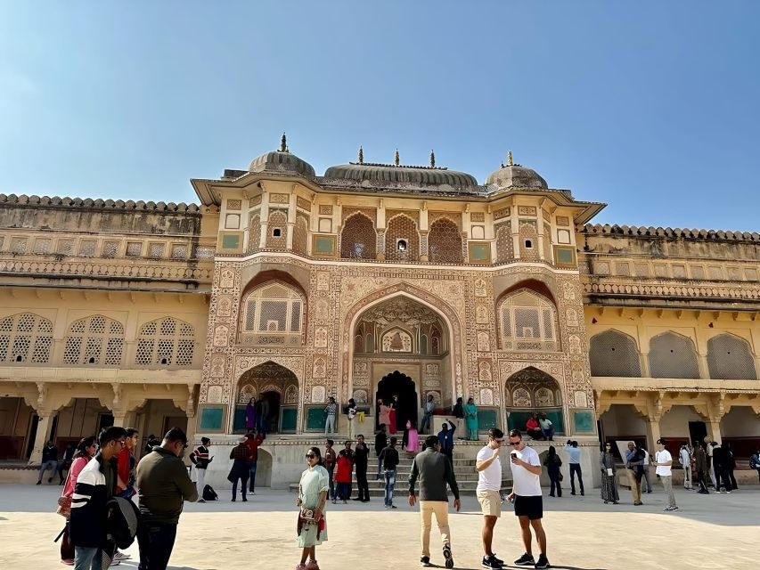 Jaipur Private City Tour with Hotel Pick-Up & Drop 4 - 8 Hrs - Amber Fort: the hilltop fort that turns into a view first