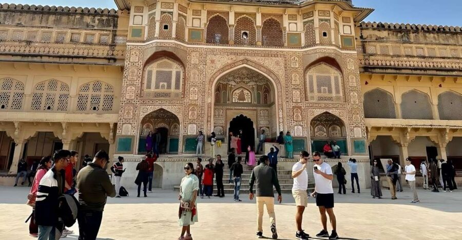 Jaipur Private City Tour with Hotel Pick-Up & Drop 4 - 8 Hrs - Panna Meena ka Kund: the stepwell stop that surprises people