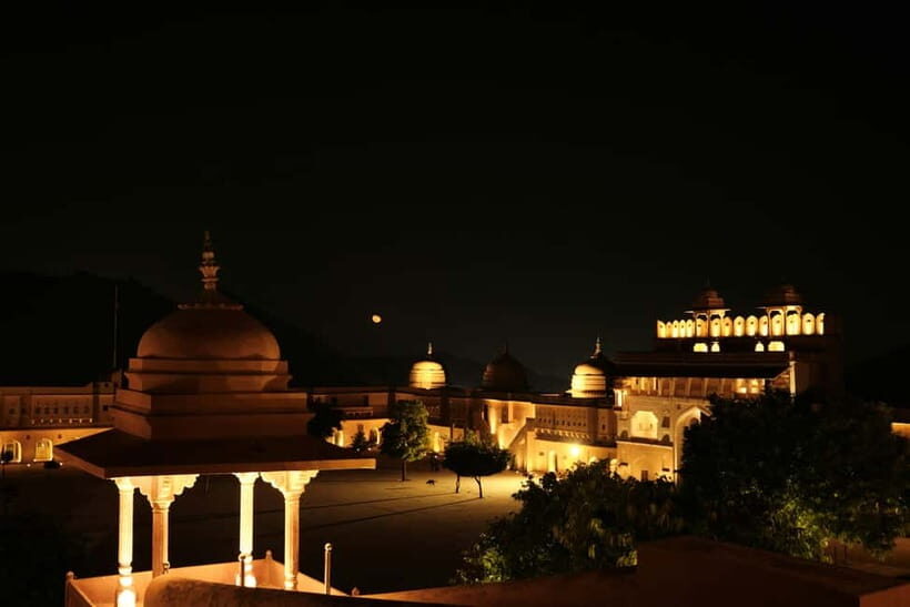 Jaipur: Private Evening Tour with Monkey Temple Sunset - Jal Mahal at dusk: the floating palace photo stop
