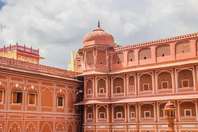 Jaipur: Private Full-Day City Tour with Car and Guide - Lunch break with a purpose (and less decision fatigue)