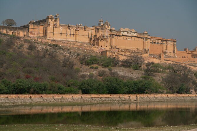 Jaipur Private Full Day Tour w/ AC Car & Guide (Eng, Esp, Fr, It) - AC comfort and a multilingual guide you can actually talk to