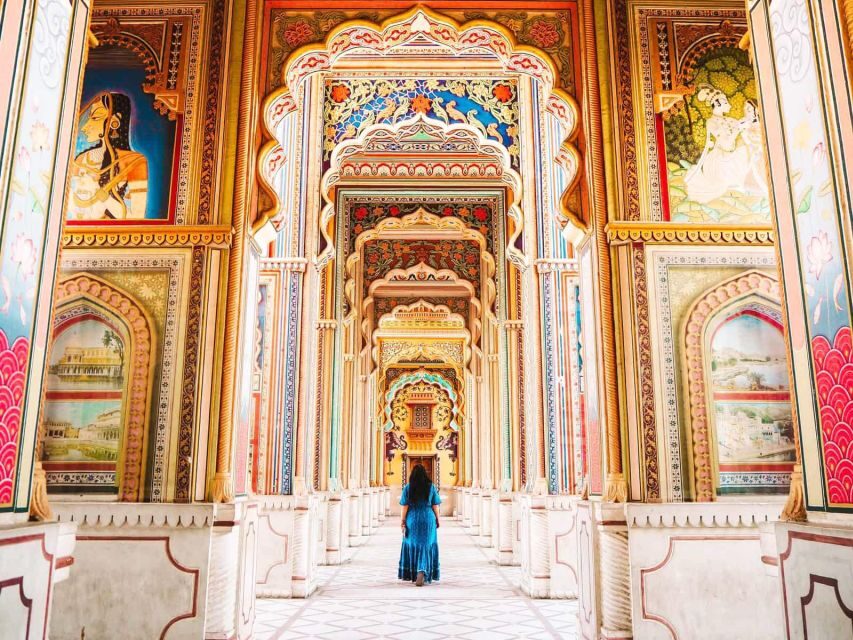 Jaipur: Private Instagram Tour of Top Photography Spots - Gaitor Ki Chhatriyan: the calmer side of Jaipur photography