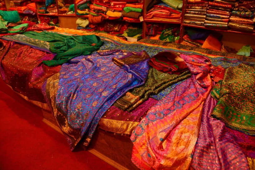 Jaipur: Private Shopping Tour with Block Printing Workshop - Quick hits before you book