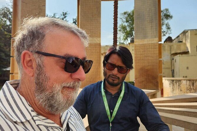 Jaipur Private Tour with Pickup - City Palace: Mughal-Rajput Royal Residence With Still-Active Meaning