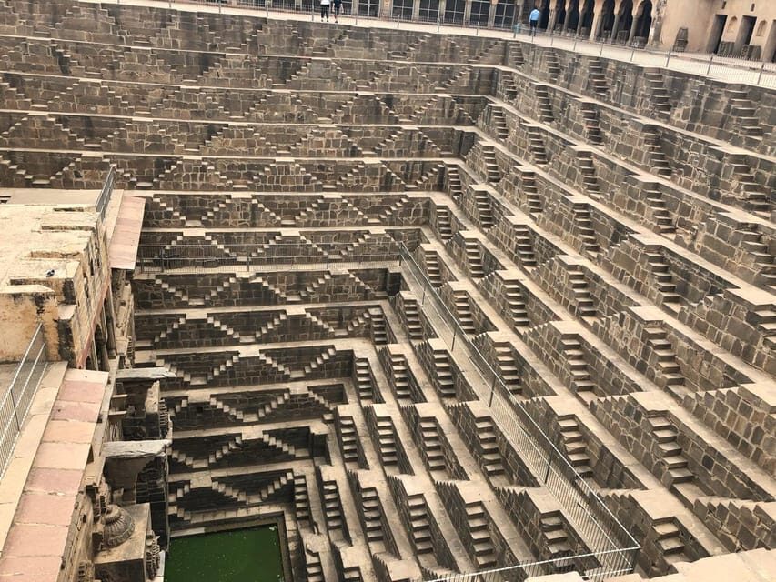Jaipur: Same-Day Bhangarh Fort & Chand Baori Stepwell Tour - The royal pond, temples, and views you’ll want to pause for
