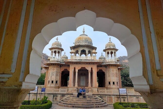 Jaipur sightseeing by private car with guide - The 8-hour experience plan: how to make it feel unhurried